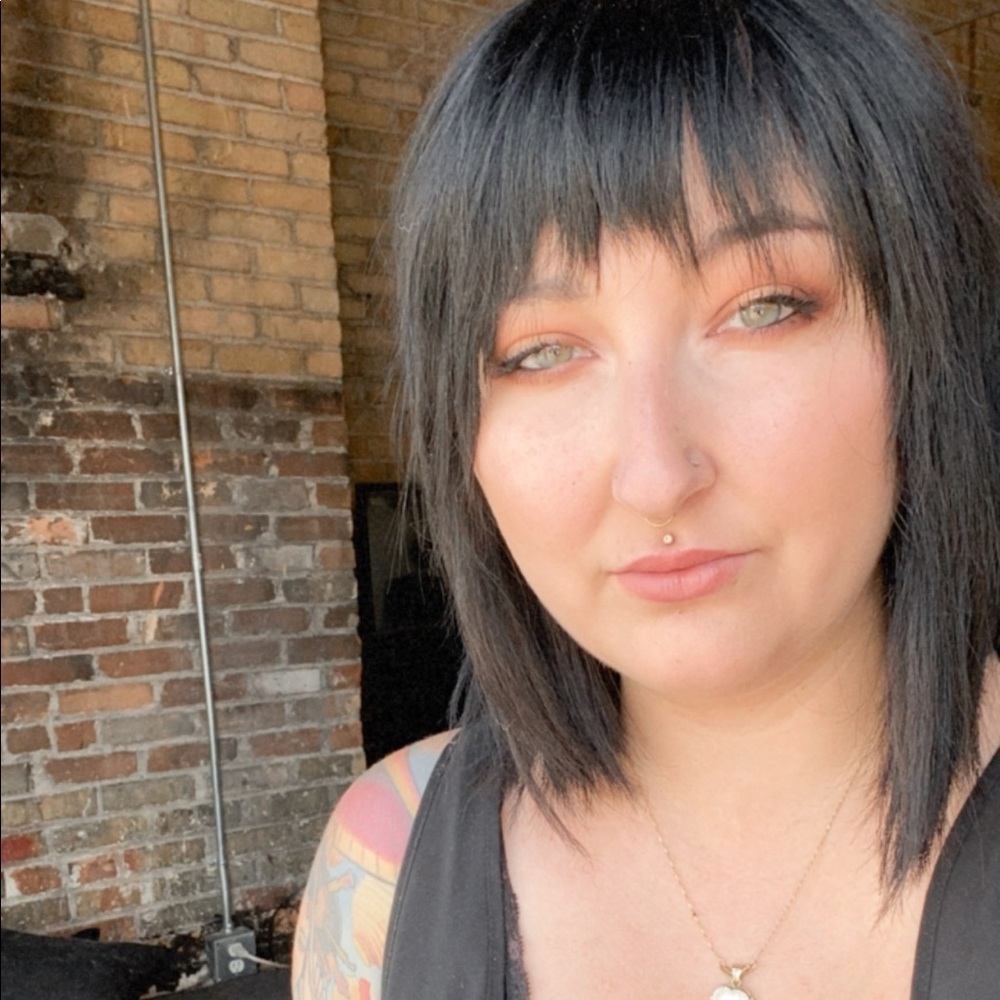 Meet your Posher, Zoe